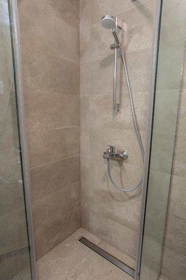 Lina - Pg, Moraca River Apartment بودغوريتْسا المظهر الخارجي الصورة