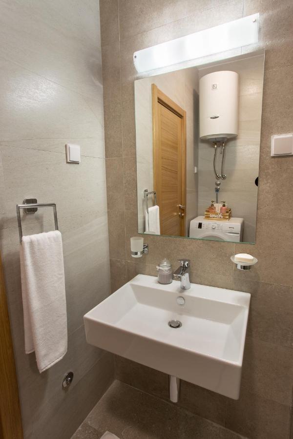 Lina - Pg, Moraca River Apartment بودغوريتْسا المظهر الخارجي الصورة